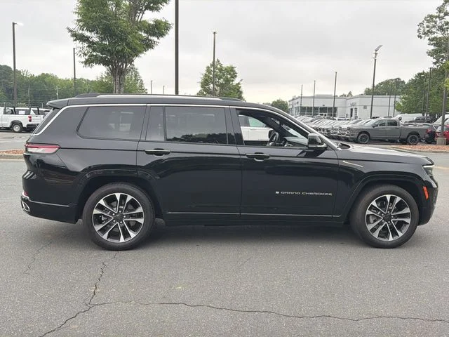 Used 2021 Black Jeep Overland image 14