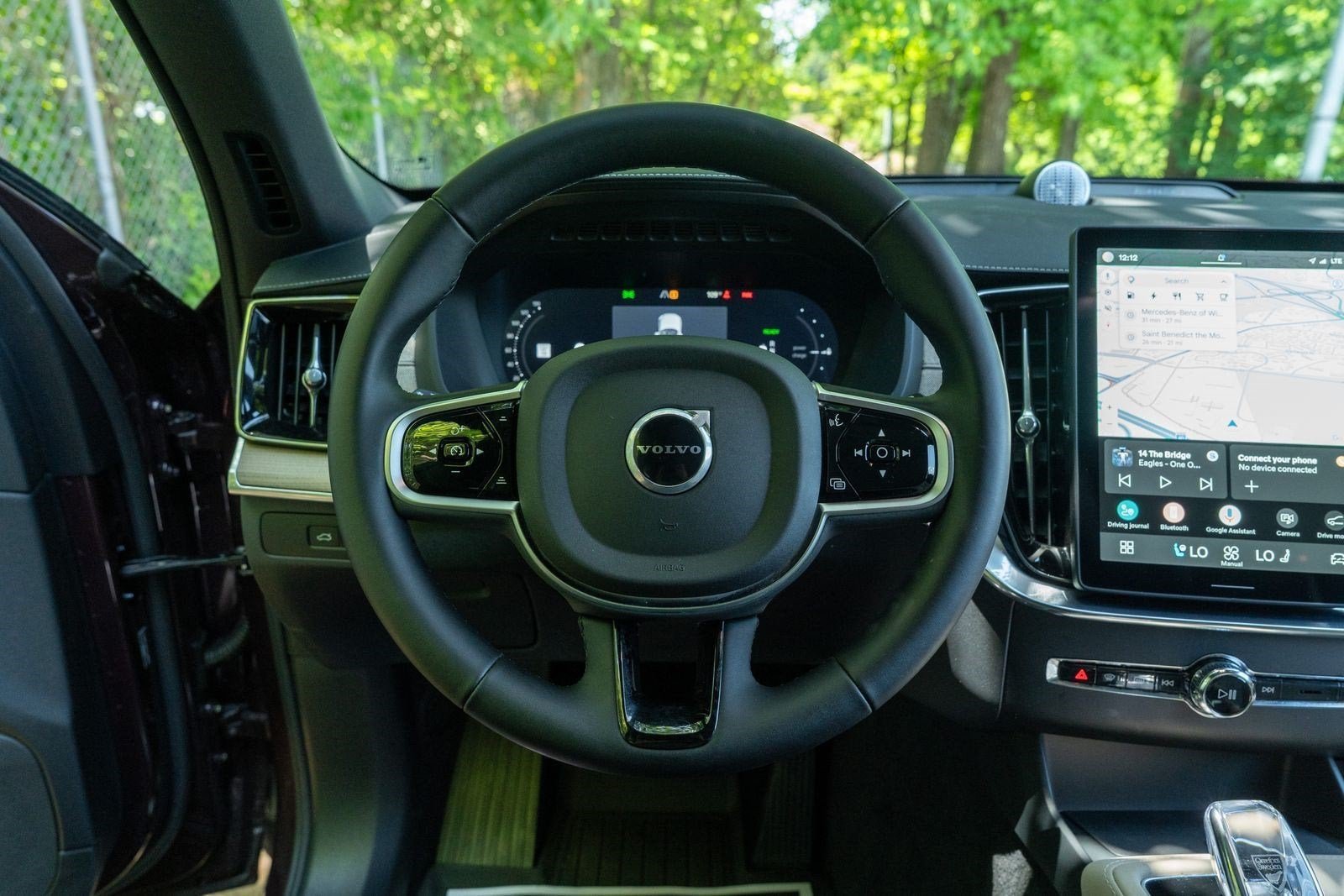 Used 2025 Mulberry Red Metallic Volvo Ultra image 23