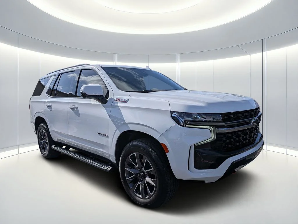 Used 2022 White Chevrolet Z71 image 2