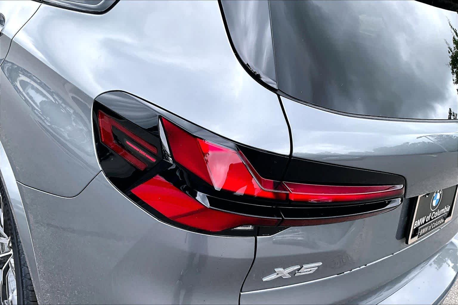 New 2026 Skyscraper Grey Metallic BMW xDrive40i image 14