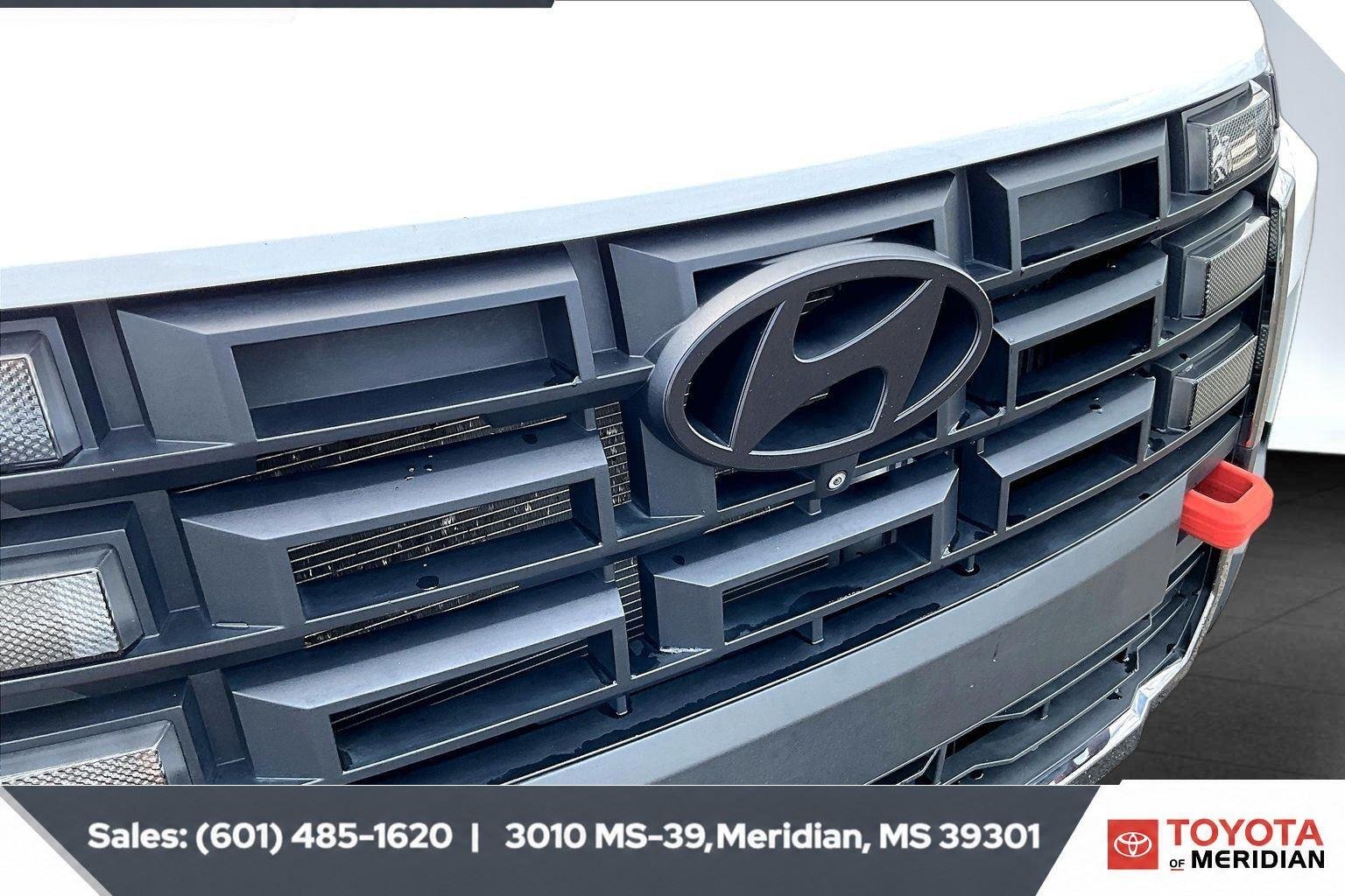 Used 2025 Atlas White Hyundai XRT image 21