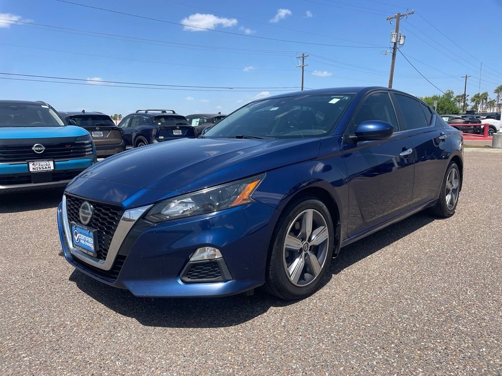 Certified Used 2022 Blue Nissan 2.5 S image 3