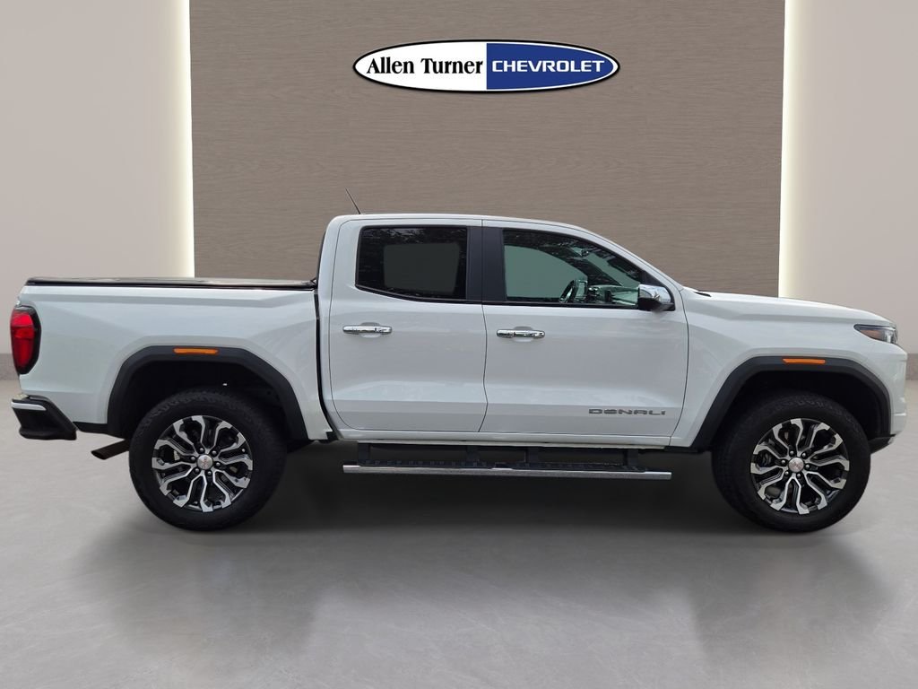 Used 2024 White GMC Denali image 5