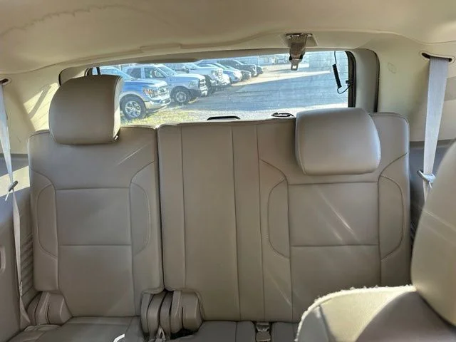 Used 2015 White GMC SLT image 27