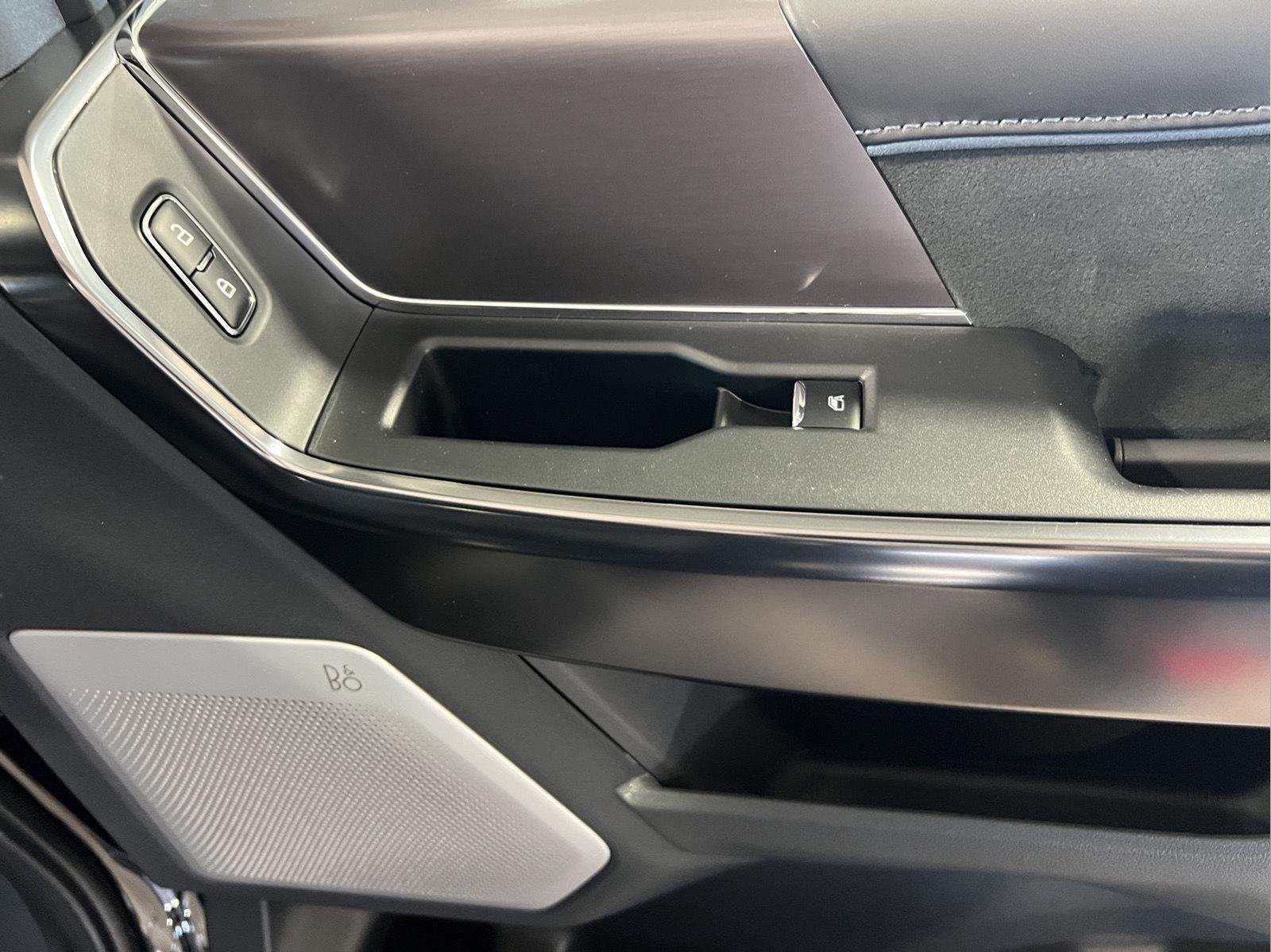 New 2026 Agate Black Metallic Ford F-350® Platinum® image 16
