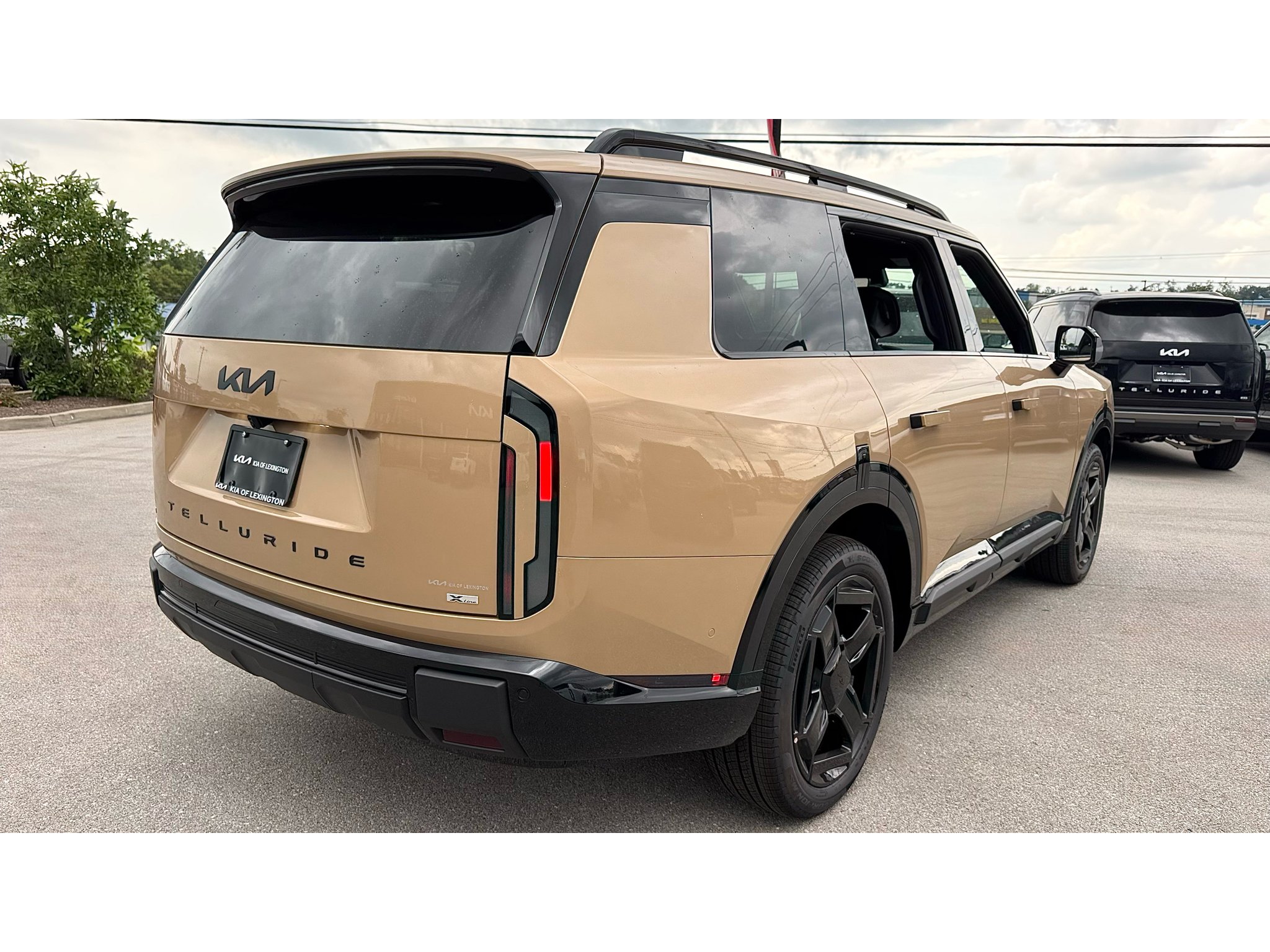 New 2027 Terrain Brown Kia X-LINE SX image 4