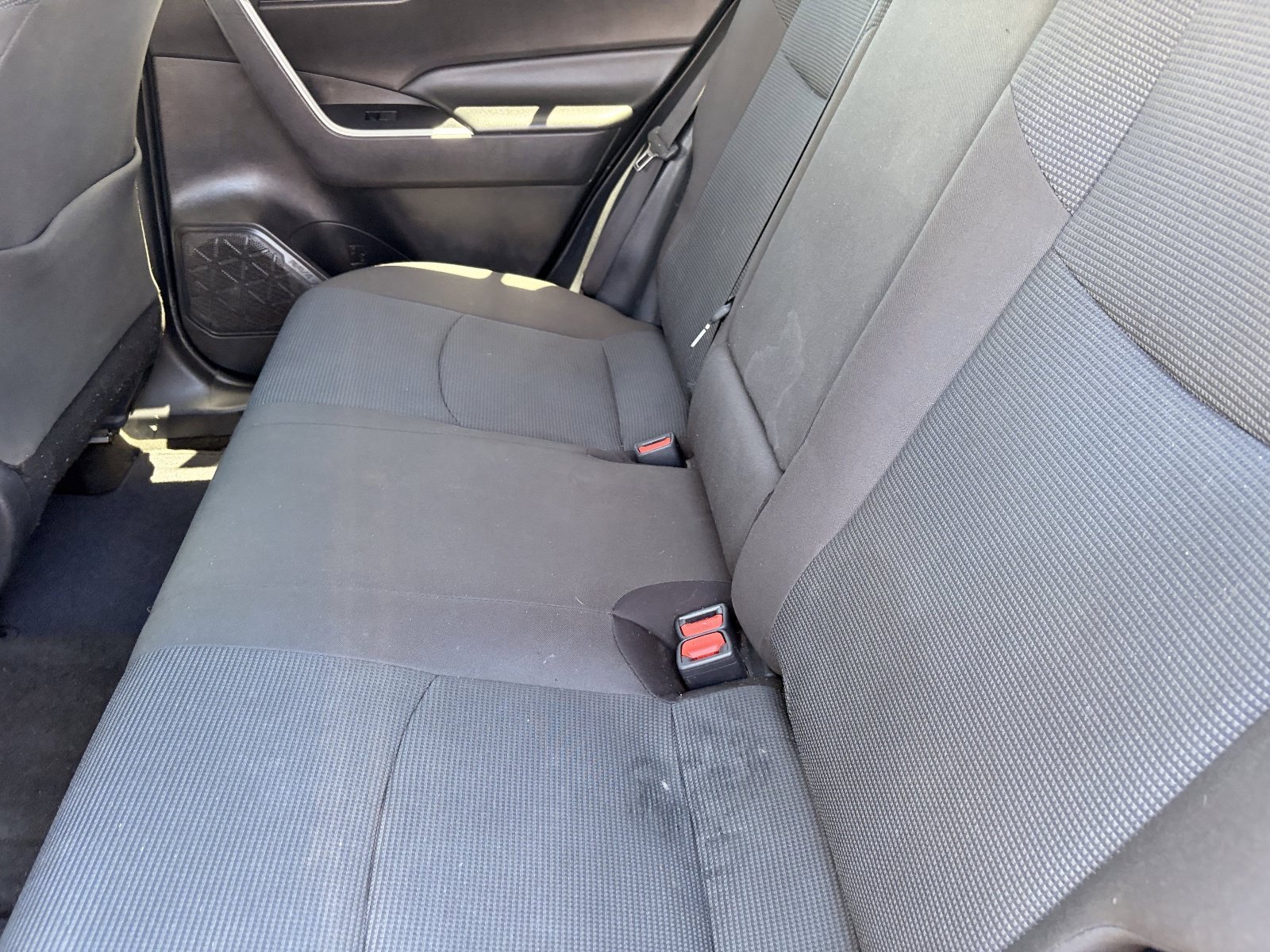 Used 2022 Silver Toyota LE image 8