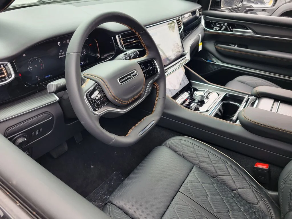 2026 Jeep Grand Wagoneer photo 2