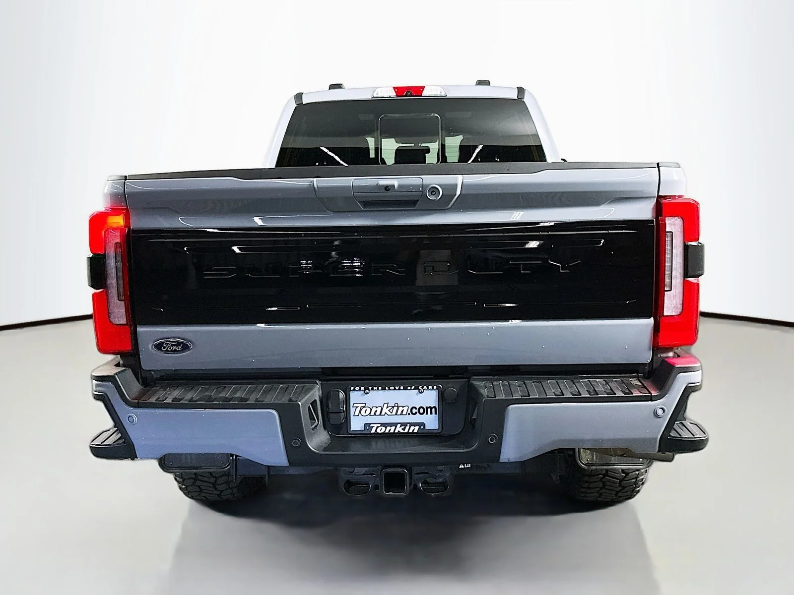 Used 2025 Gray Ford Platinum image 7