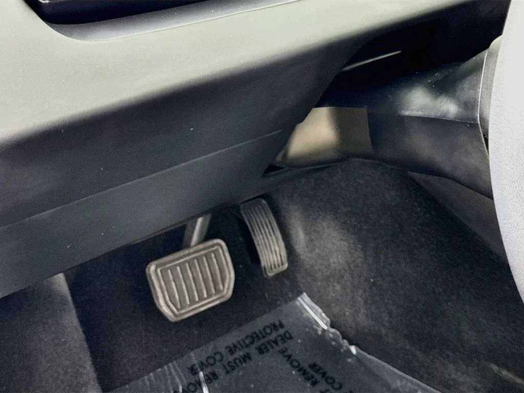 Used 2025 White Tesla Long Range image 10