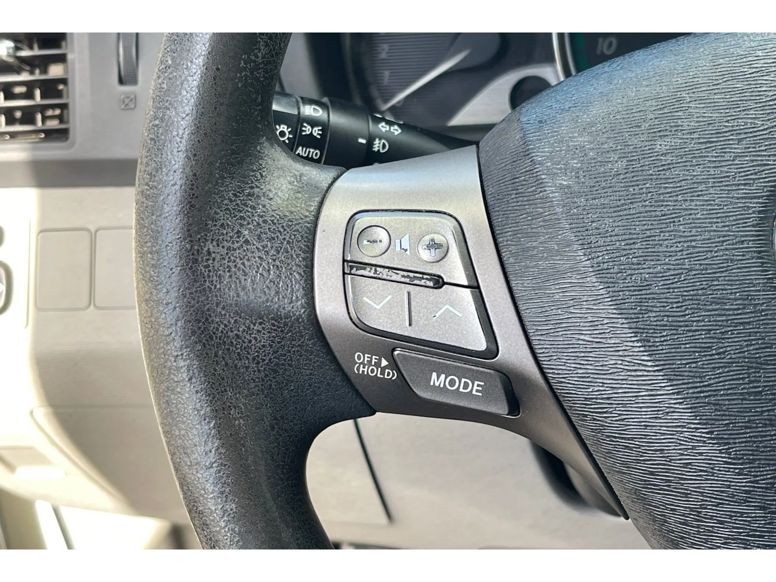 Used 2011 Blizzard Pearl Toyota Base image 33