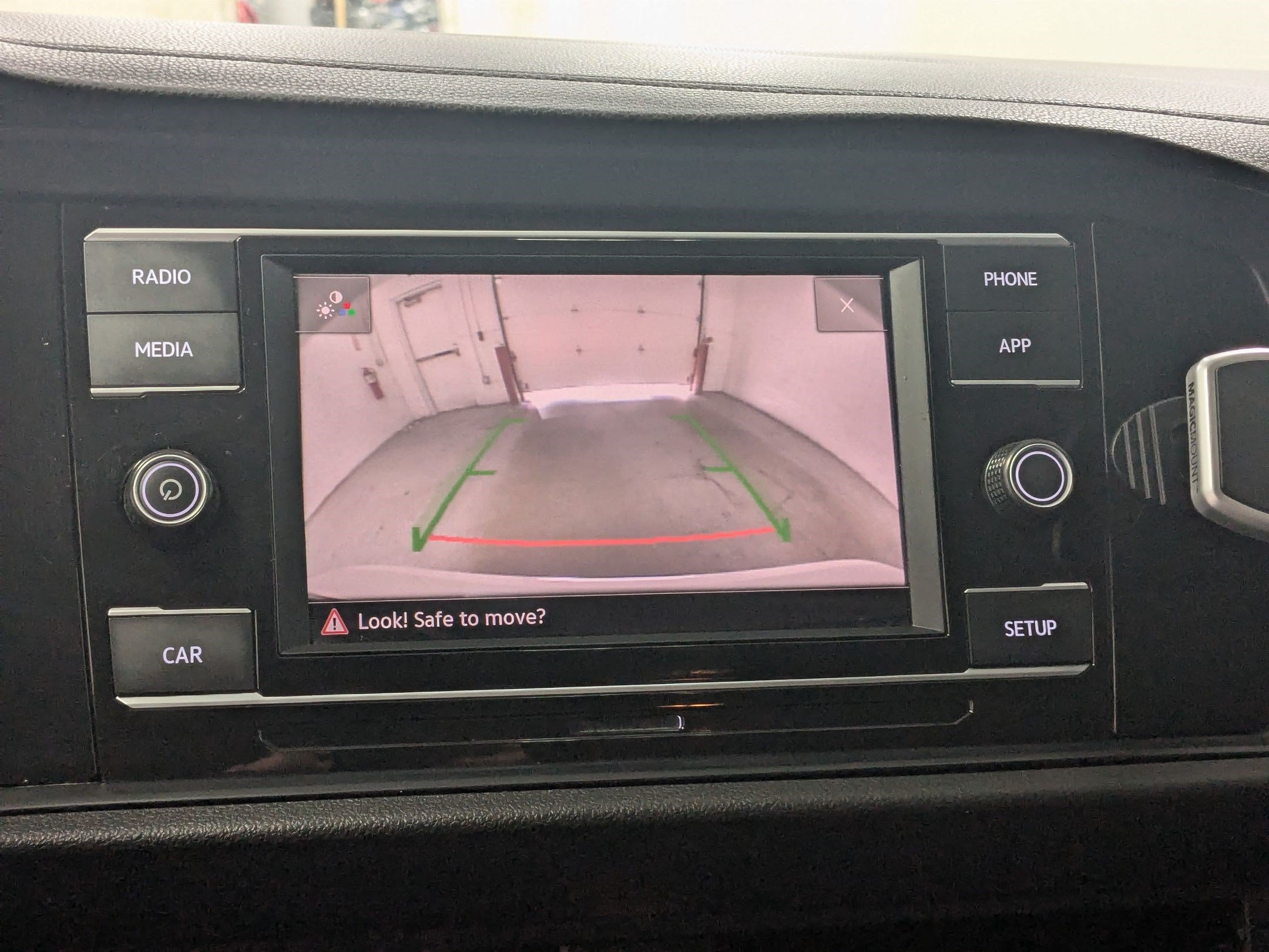 Used 2019 White Volkswagen S image 16