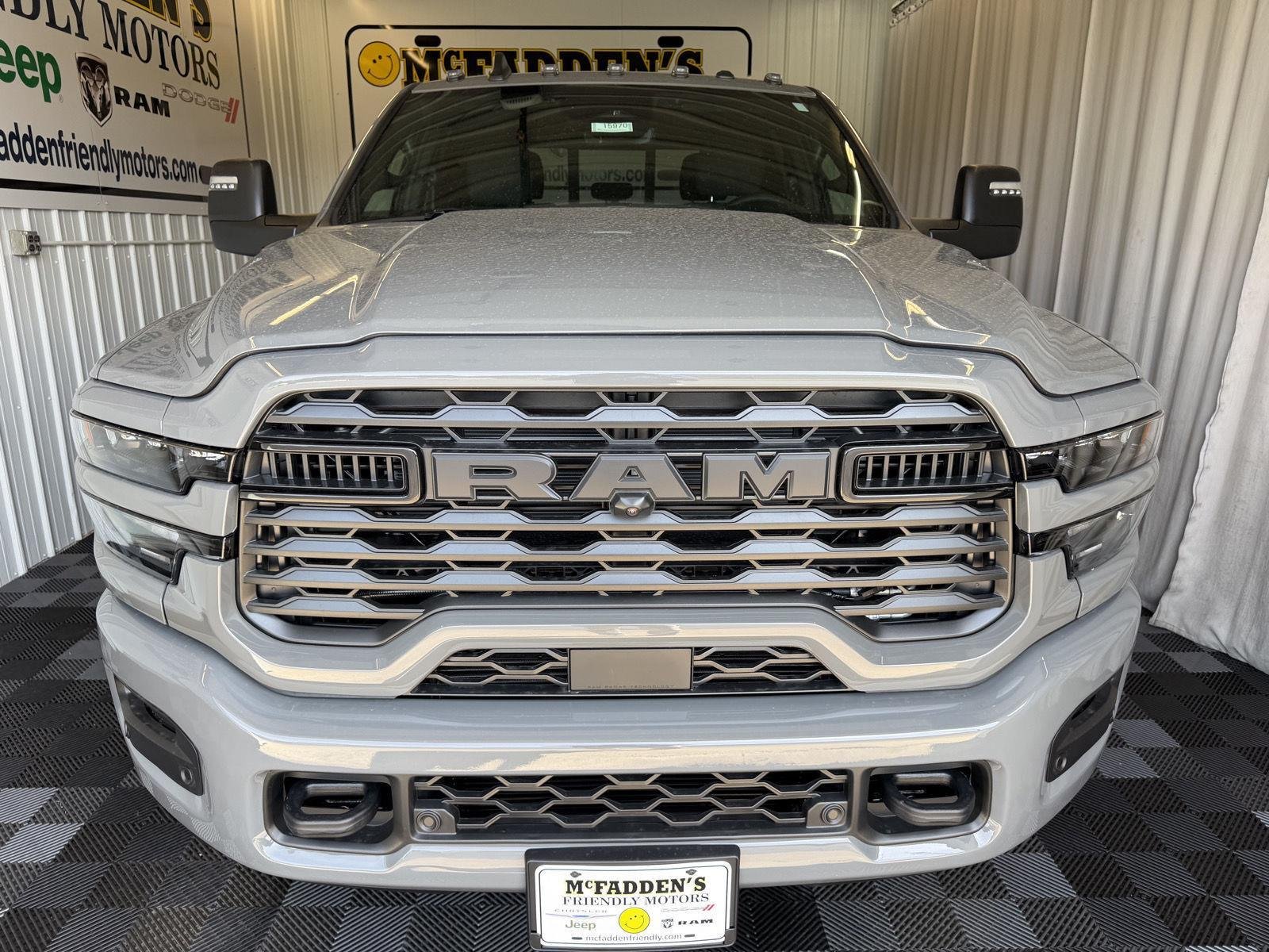 New 2026 Ceramic Gray Clear-Coat Exterior Paint RAM Big Horn image 58