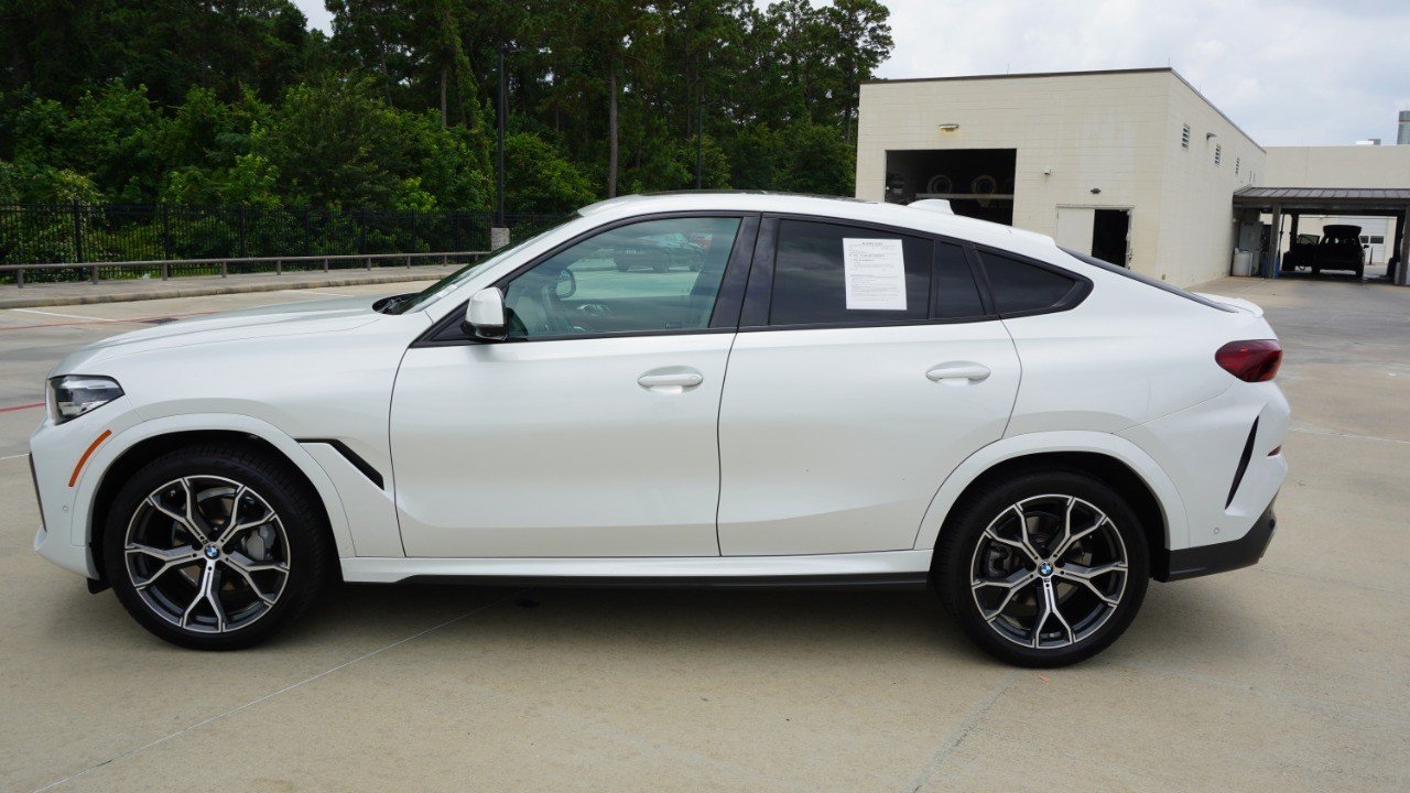 Used 2022 White BMW xDrive40i image 5