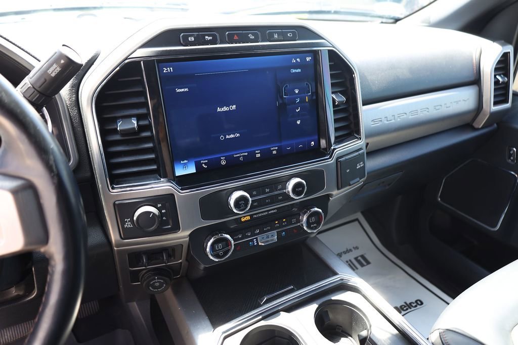 Used 2022 Black Metallic Ford Platinum image 15