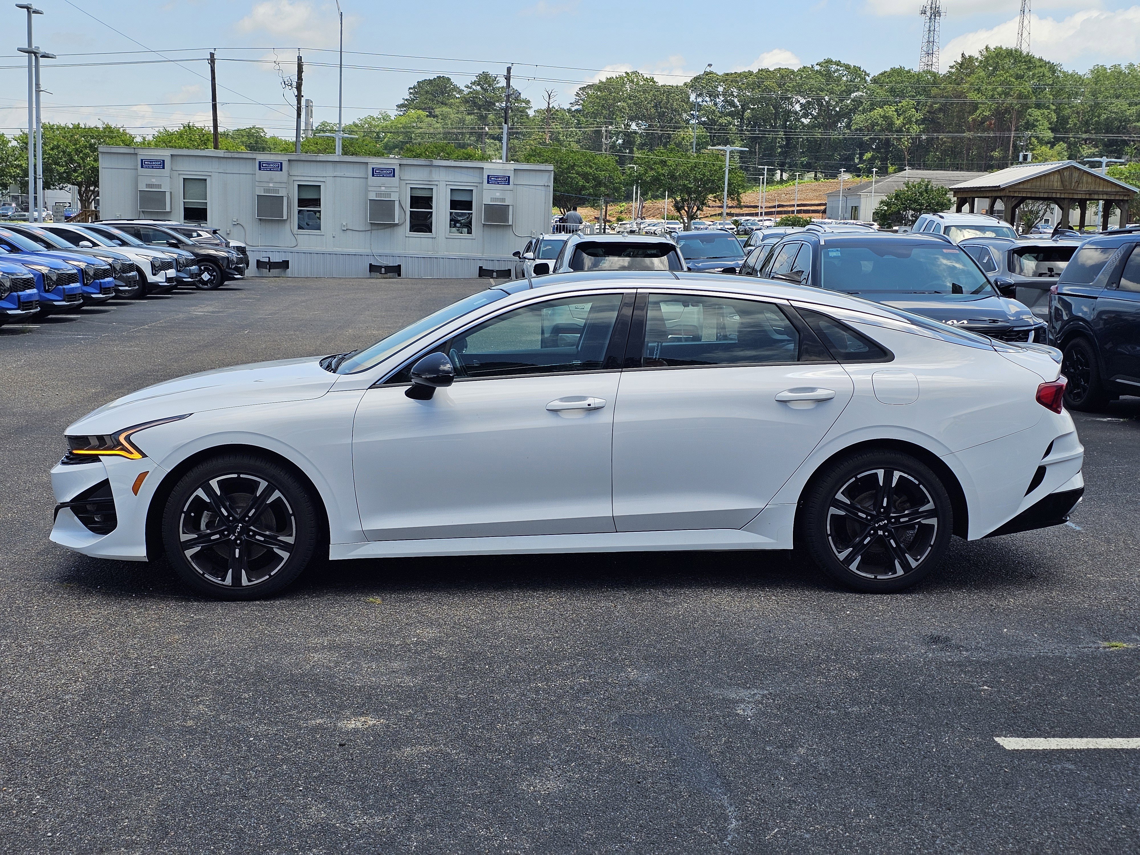 Used 2022 Glacial White Pearl Kia GT-Line image 7