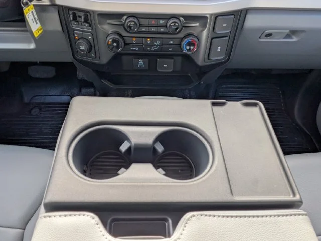 New 2026 Oxford White Ford F-450® XL image 18