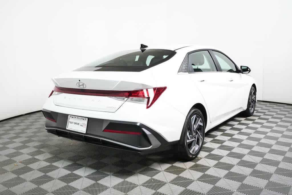 New 2026 Serenity White Hyundai Limited image 3
