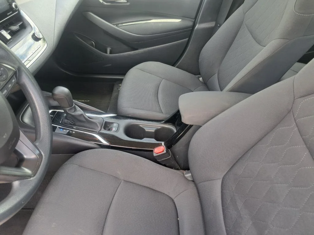 Used 2022 Red Toyota LE image 16