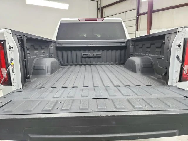 Used 2023 White GMC SLT image 46
