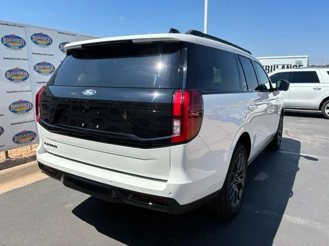 New 2027 Star White Metallic Tri-Coat Ford Platinum image 4