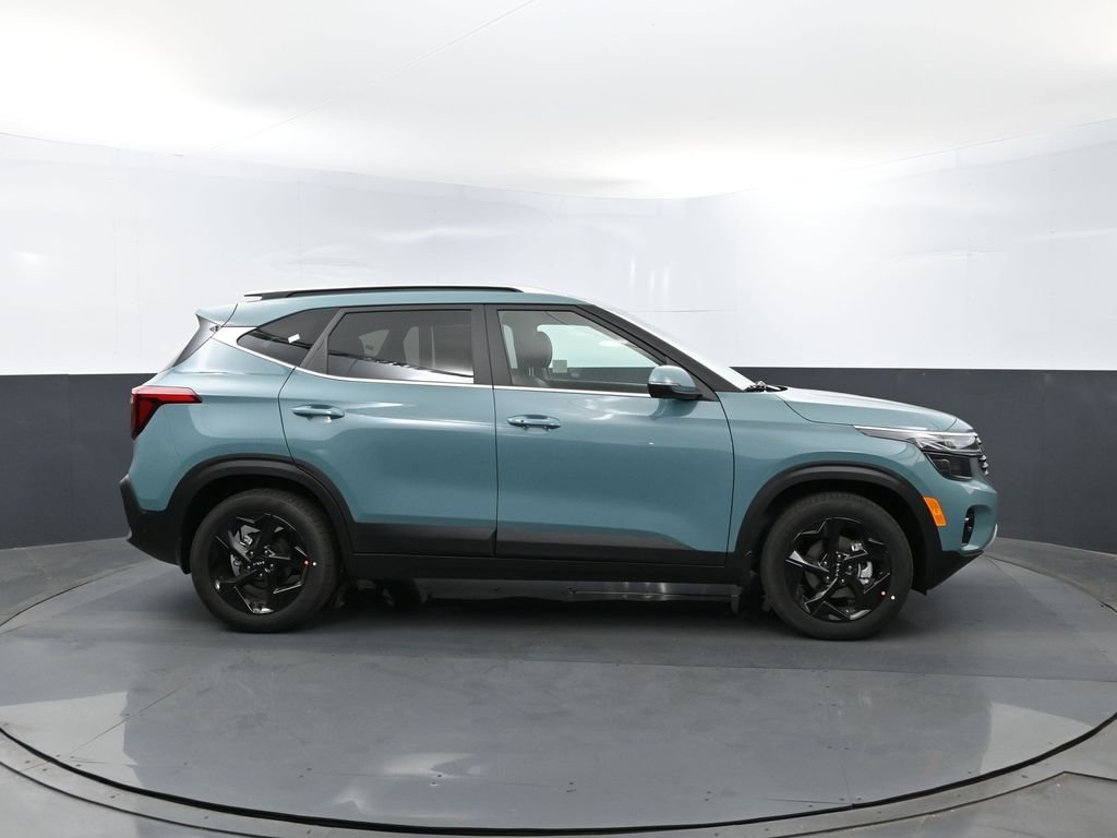 New 2026 Pluton Blue Kia EX image 4
