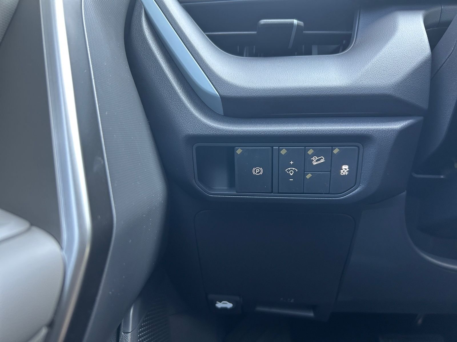 New 2027 Interstellar Gray Kia S image 24