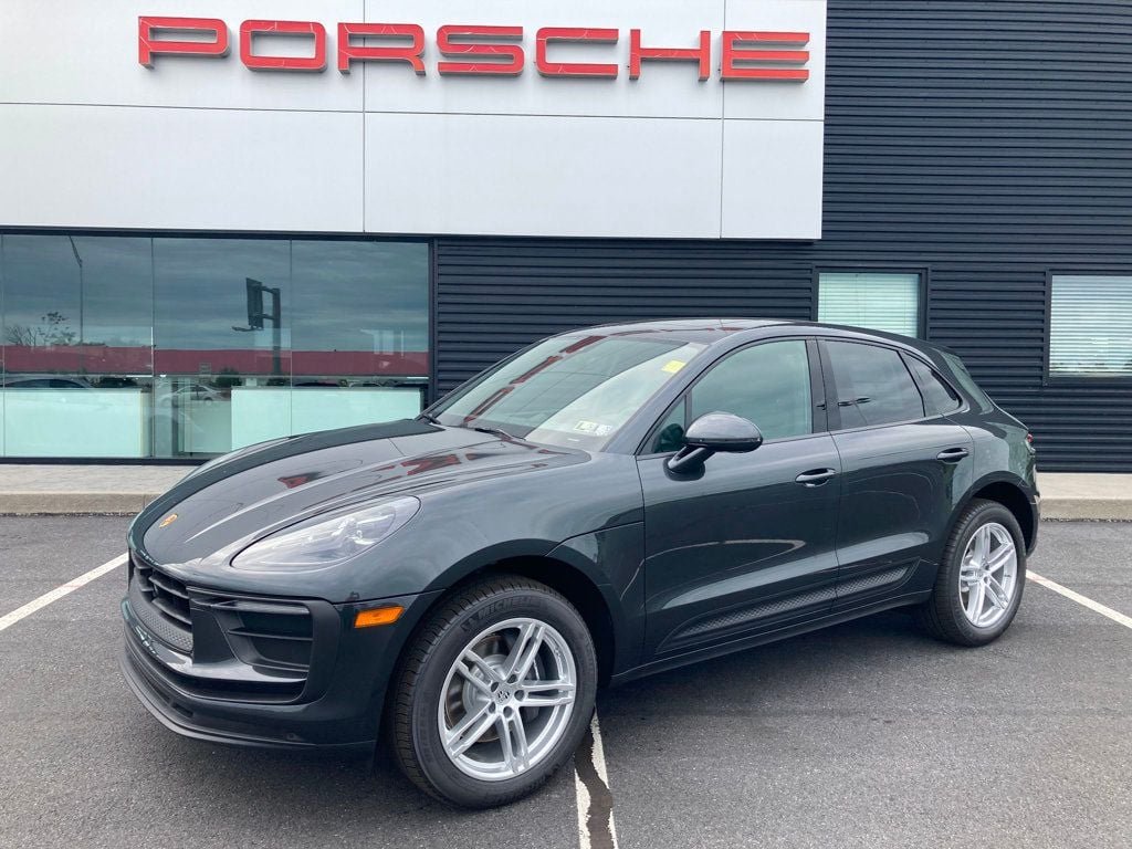 2026 Porsche Macan's photo