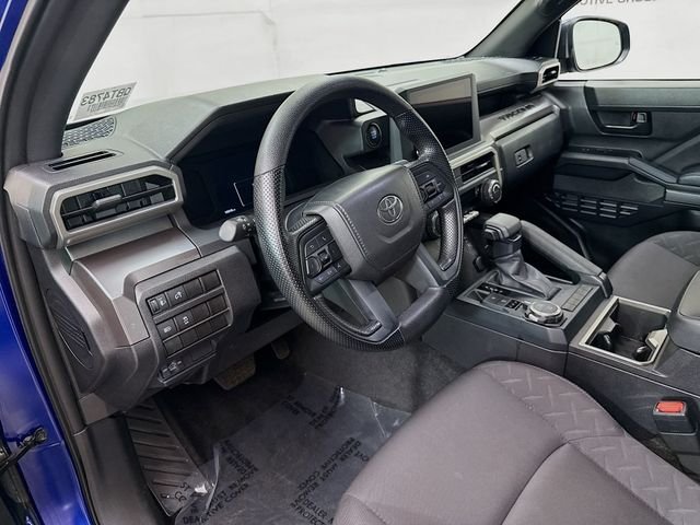 2025 Toyota Tacoma SR5 - Photo 9