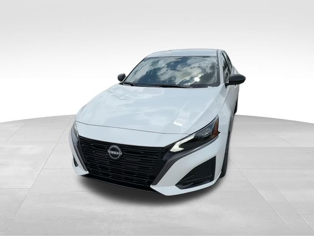 New 2026 White Nissan 2.5 SV image 4
