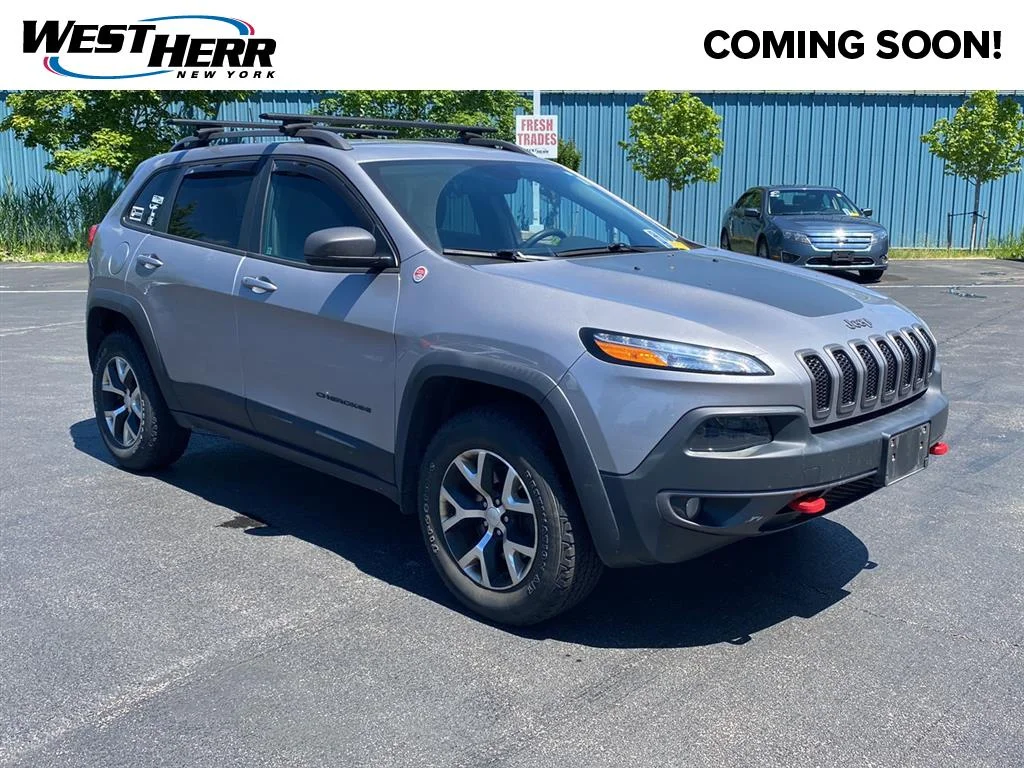 Used 2018 Billet Silver Metallic Clearcoat Jeep Trailhawk image 1