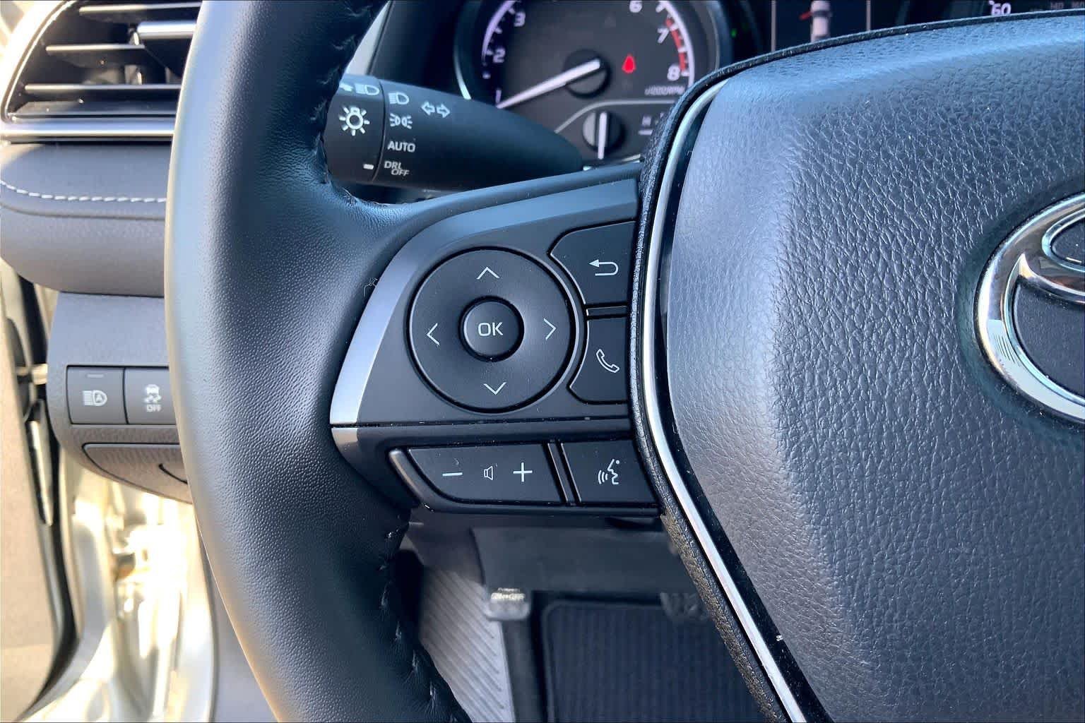 Used 2019 Celestial Silver Metallic Toyota SE image 24