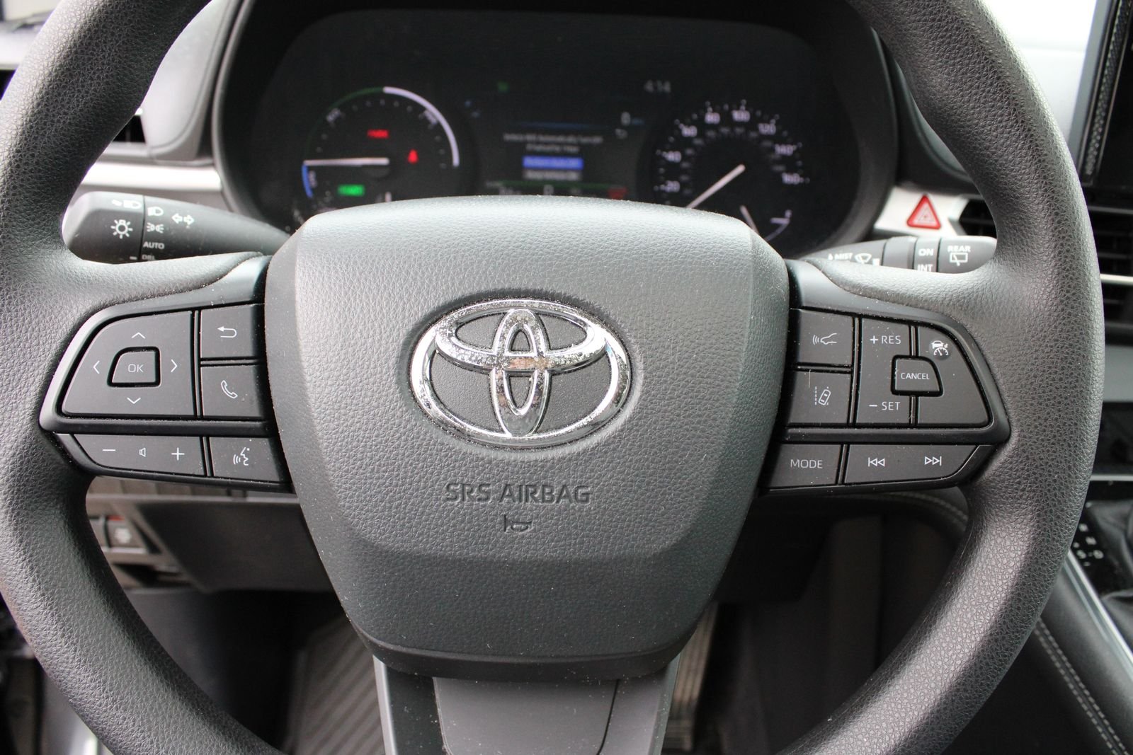 Used 2025 Gray Toyota LE image 19