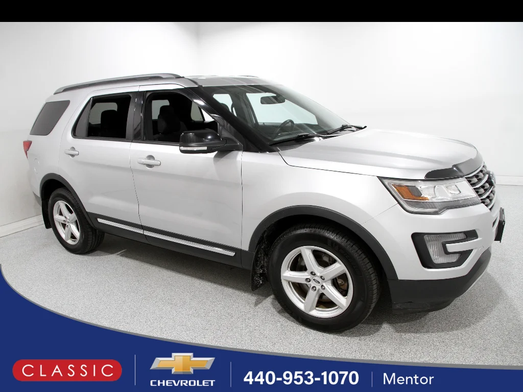 2017 Ford Explorer XLT 4WD's photo