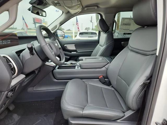 New 2026 Star White Metallic Tri-Coat Ford Active image 12