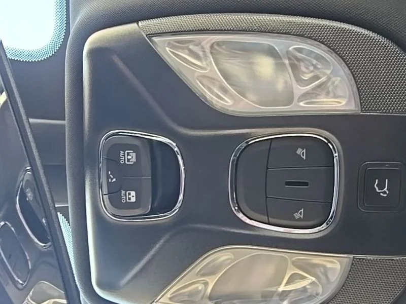 2025 Jeep Compass Limited - Photo 14