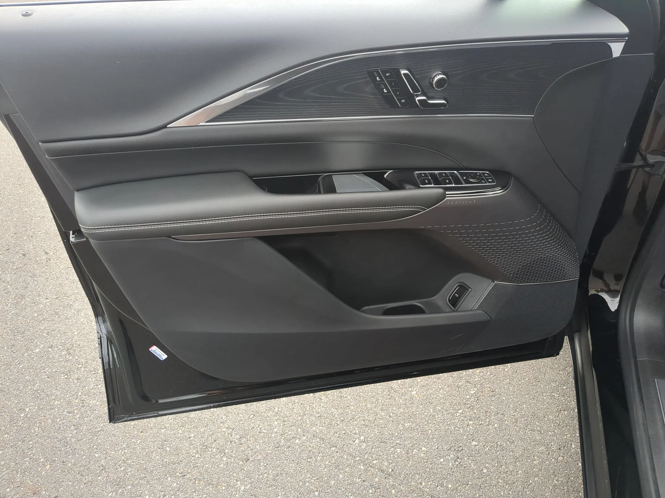 2024 Cadillac LYRIQ Sport 1 - Photo 21