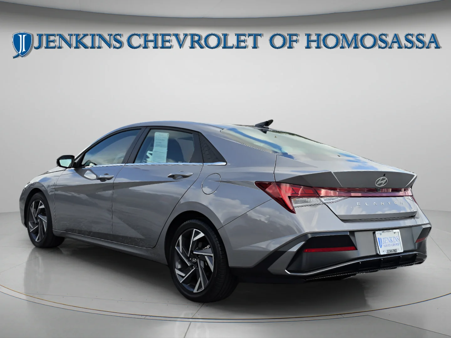 Used 2025 Fluid Metal Hyundai Limited image 7