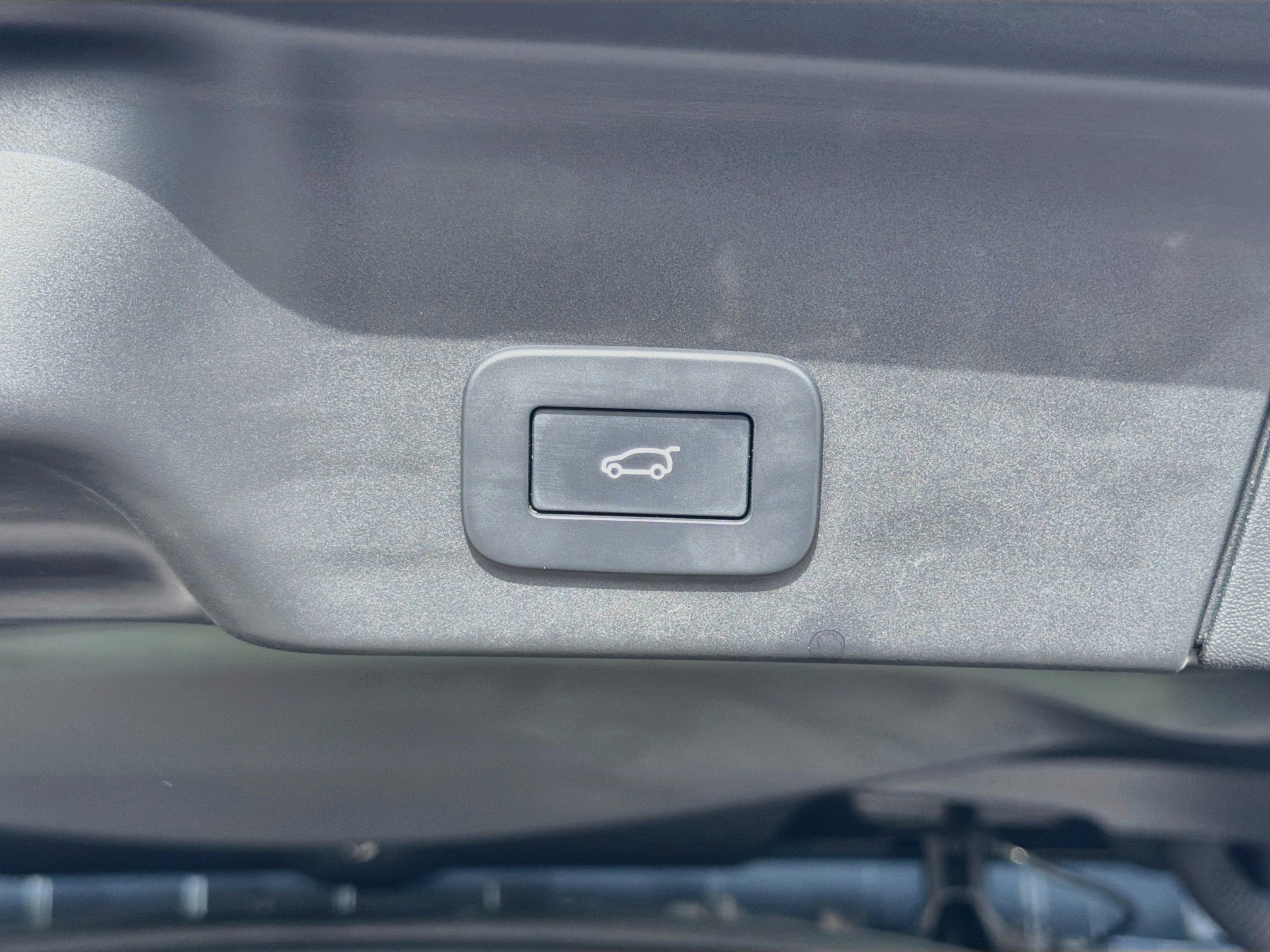Used 2024 Blue Land Rover Core S image 13