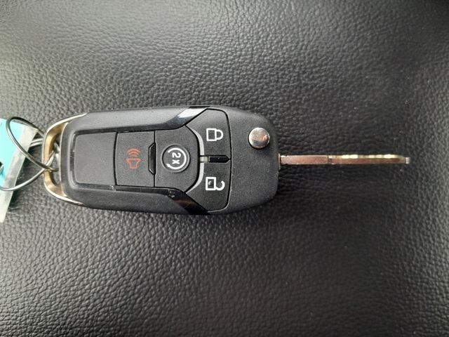 Used 2023 Red Ford XLT image 10