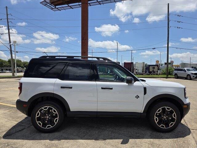 New 2026 Oxford White Ford Outer Banks® image 6