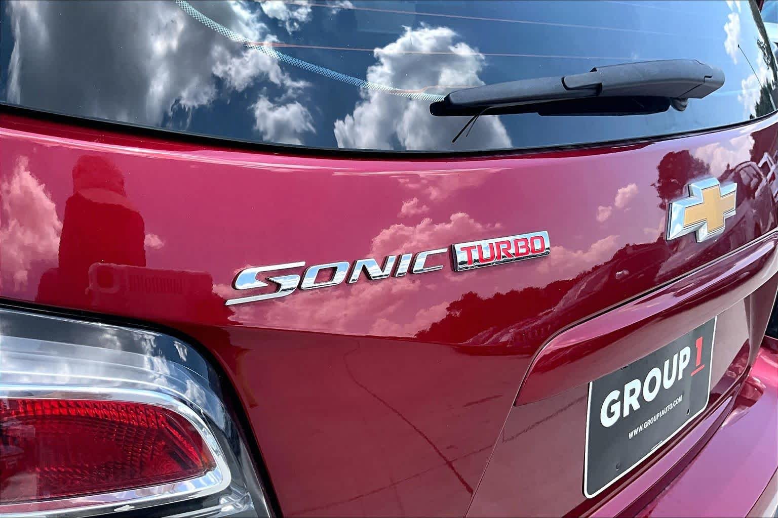 Used 2017 Cajun Red Tintcoat Chevrolet LT image 29