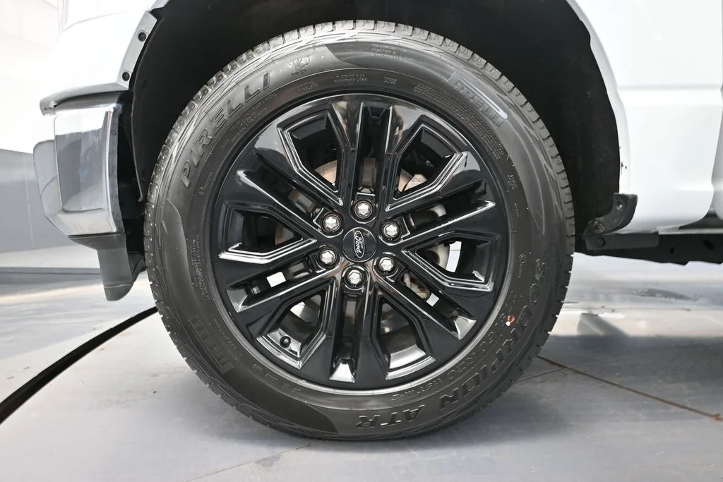 Used 2023 White Ford XLT image 16