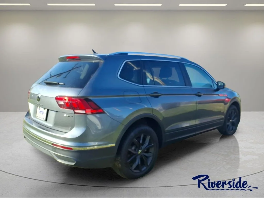 Used 2024 Gray Volkswagen 2.0T SE image 2