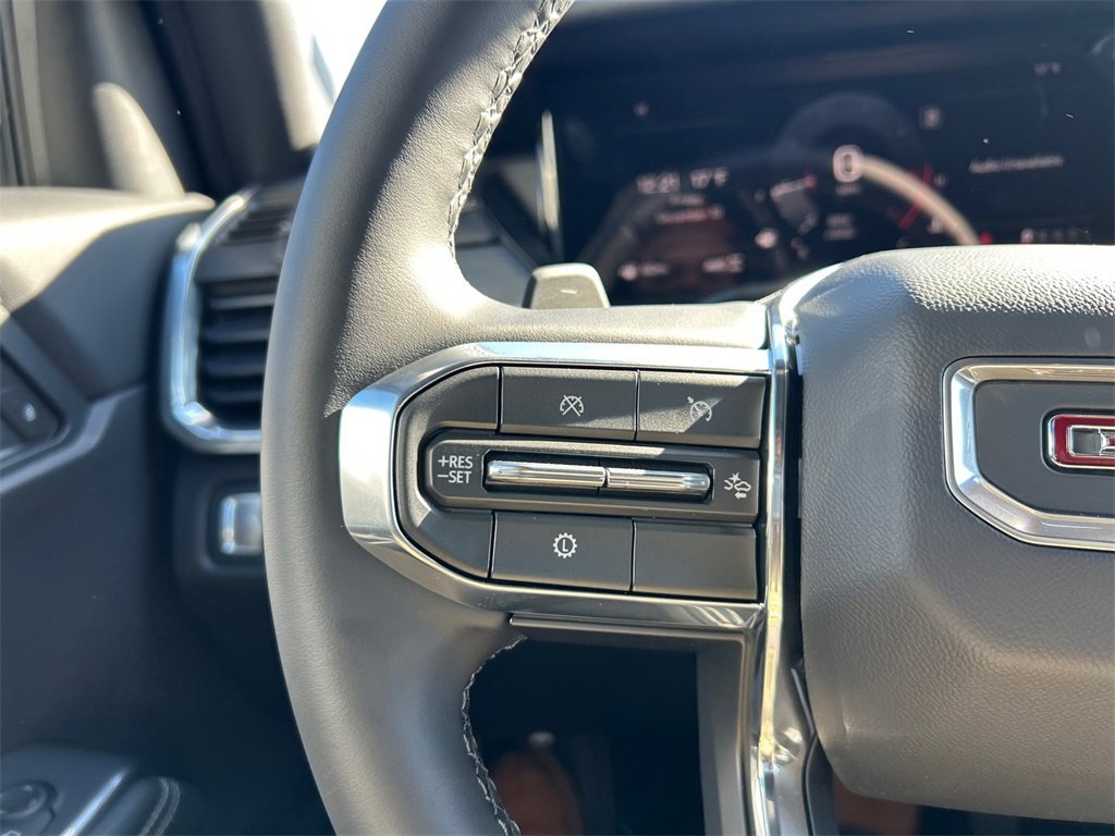 2026 GMC ACADIA - Image 18