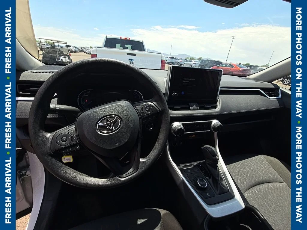 Used 2025 White Toyota XLE image 8