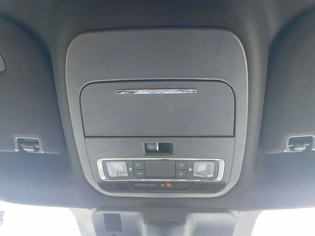 Certified Used 2022 Silver Ford Lariat image 29
