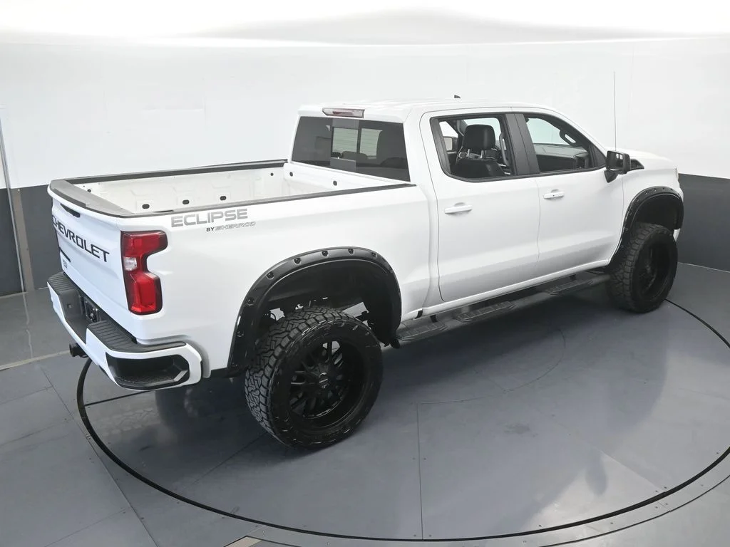 Used 2022 Summit White Chevrolet RST image 57