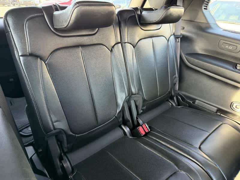 Used 2024 Baltic Gray Metallic Clearcoat Jeep Limited image 12