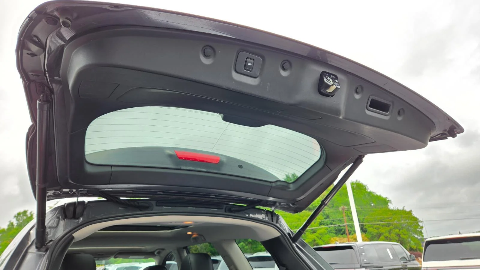 Used 2018 Gun Metallic Nissan Platinum image 63
